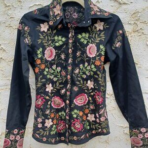 Vintage Floral Embroidered Button-up Blouse